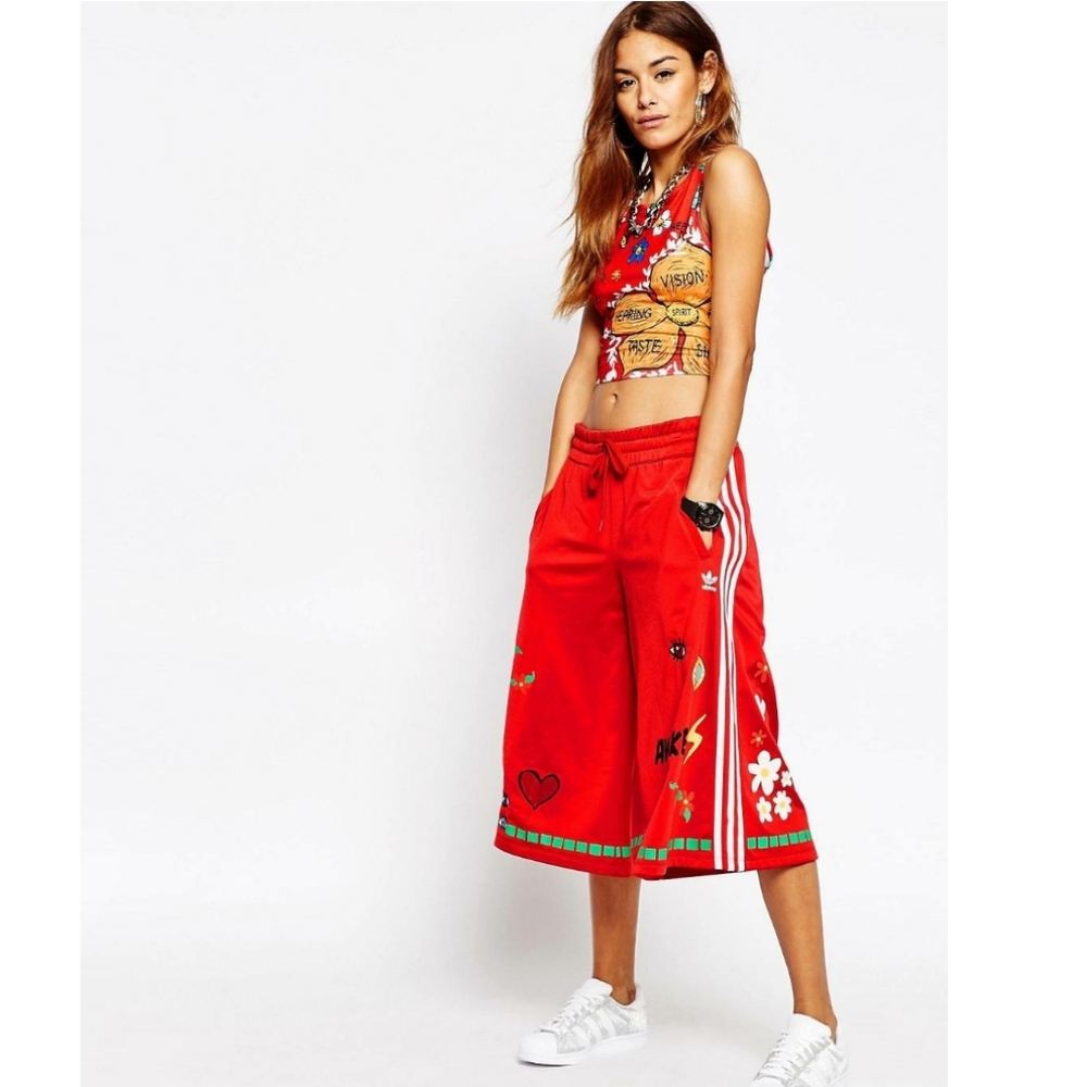 COPY - Sold out Pharrell Williams Adidas top